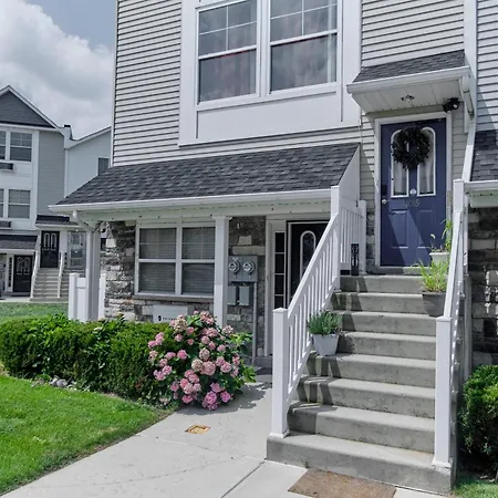 Waterfront Gem Duplex 3 Bedroom 2Floor In Whitestone Bronx Free Parking